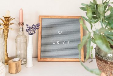 decorate the house