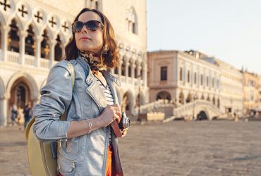 Look Elegant and Stylish When Traveling to Italy