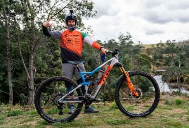 Enduro mountain bike riding