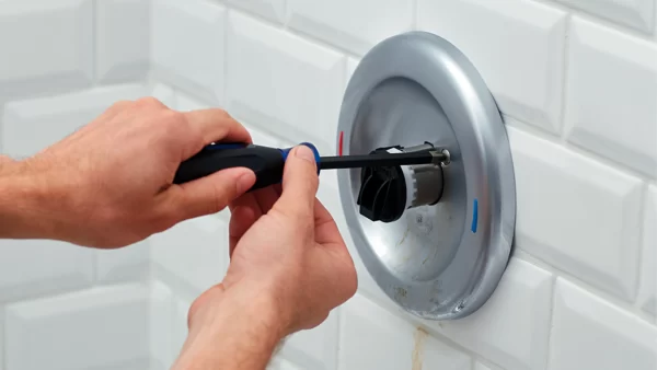 How To Fix A Dripping Bathtub Faucet