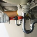 How to Choose the Right Professional Plumber